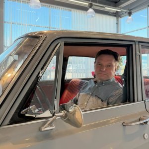 Tarjoan nisukahvit eläkkeelle siirtymiseni kunniaksi!
