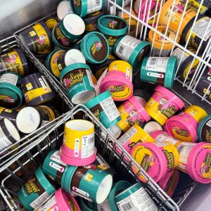 Saatiin Raisioon vielä kesän viimeinen erä Santa s Ice cream jäätelöitä 😍🍦
